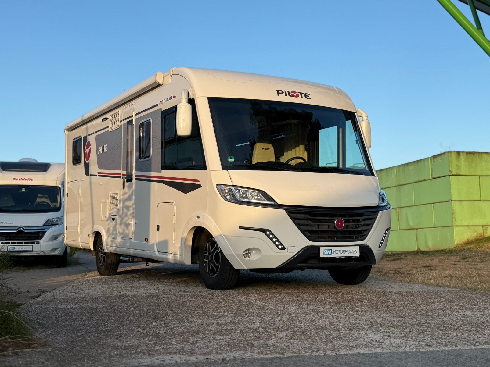 Pilote G 740 FGJ Evidence - 180 CV - 1 châssis Eig* Al-Ko *, Jusqu'à 4, Entreprise, Fiat, Douche