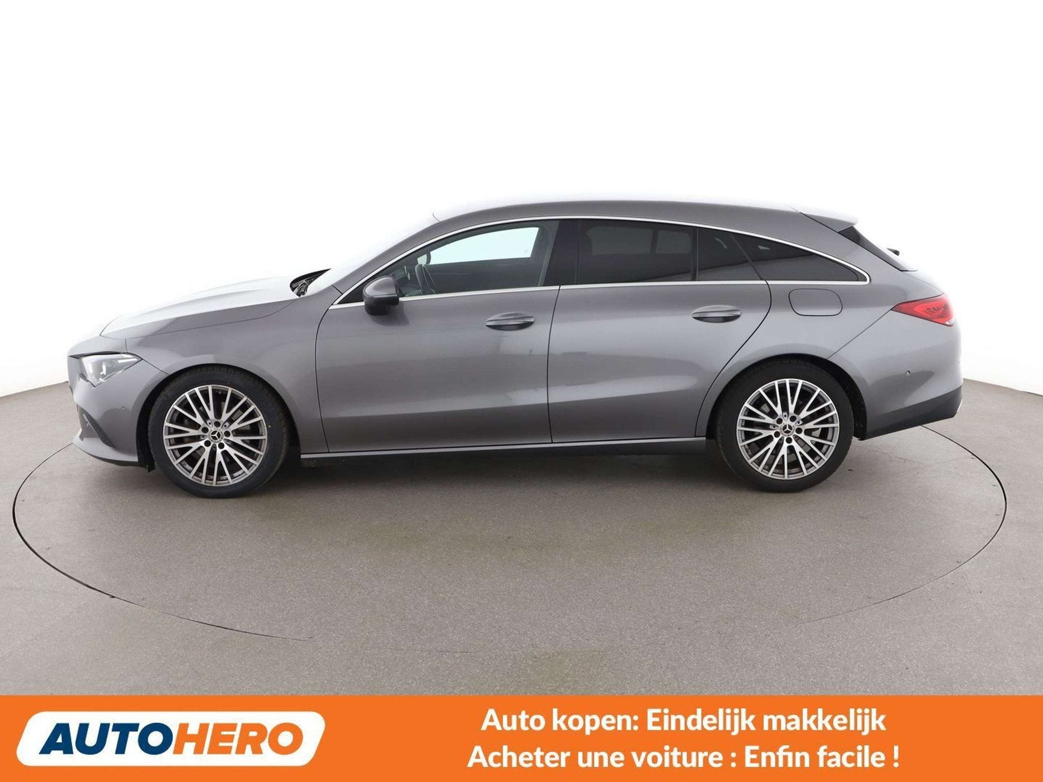 Mercedes-Benz CLA-Klasse 180 CLA 180 d Shooting Brake Progre, Autos, Cuir, Achat, 116 ch, Noir