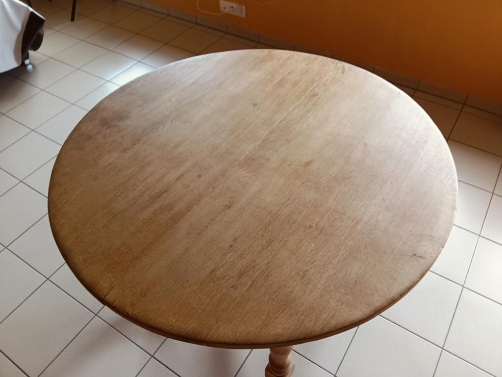 Table ronde en chêne massif + rallonge., Enlèvement, Chêne