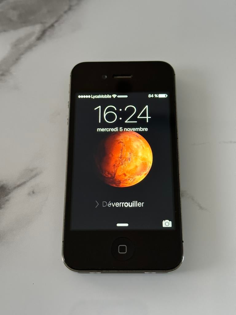 IPHONE 4S COMME NEUF !!, Télécoms, Téléphonie mobile | Apple iPhone, Enlèvement, Comme neuf, IPhone 4S