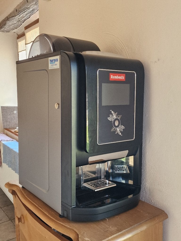 Professionele Rombouts koffiemachine - Evoca krea touch - 1j, Ophalen, 10 kopjes of meer, Koffiemachine, Koffiebonen