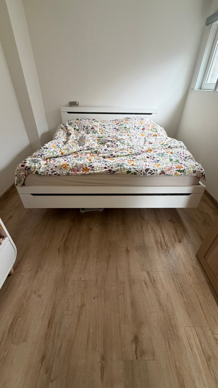 Slaapkamer bed 180x200, Ophalen, Zo goed als nieuw, Verstelbaar