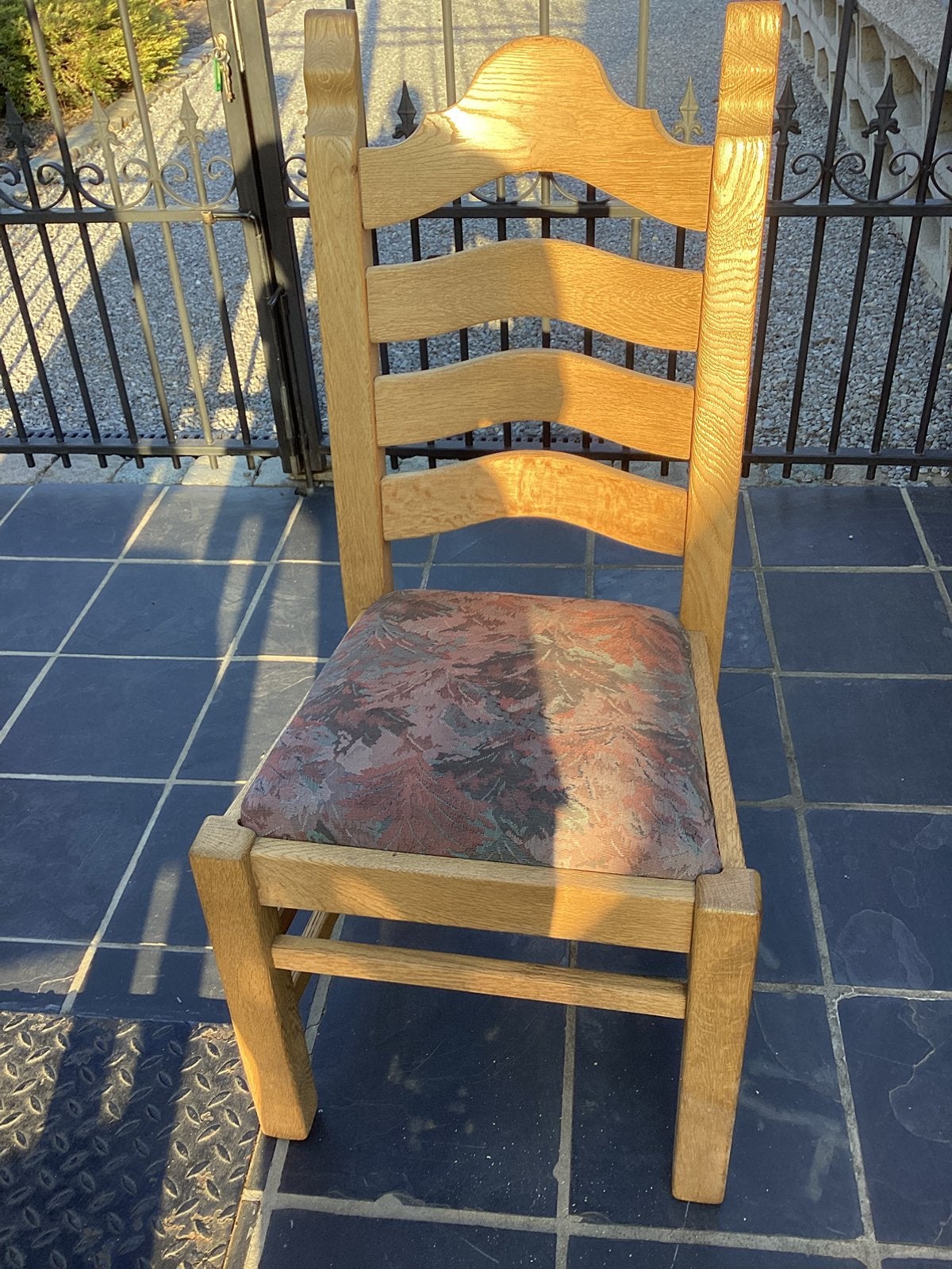 Gegomde stoelen, Enlèvement, Comme neuf