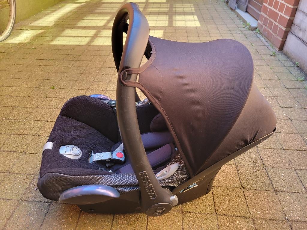 Maxicosi zwart, Kinderen en Baby's, Autostoeltjes, Ophalen, Gebruikt, Maxi-Cosi, Autogordel of Isofix