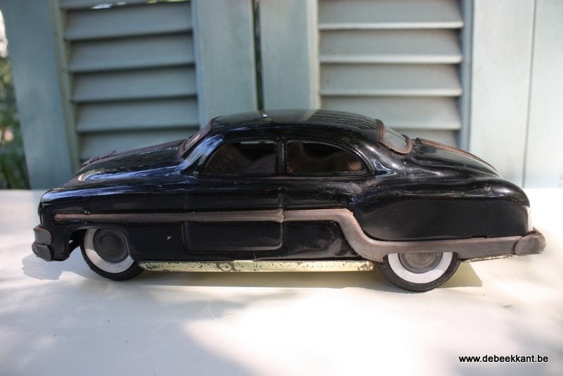 Retro vintage antieke oude zwarte auto Pontiac Chieftain, Enlèvement ou Envoi