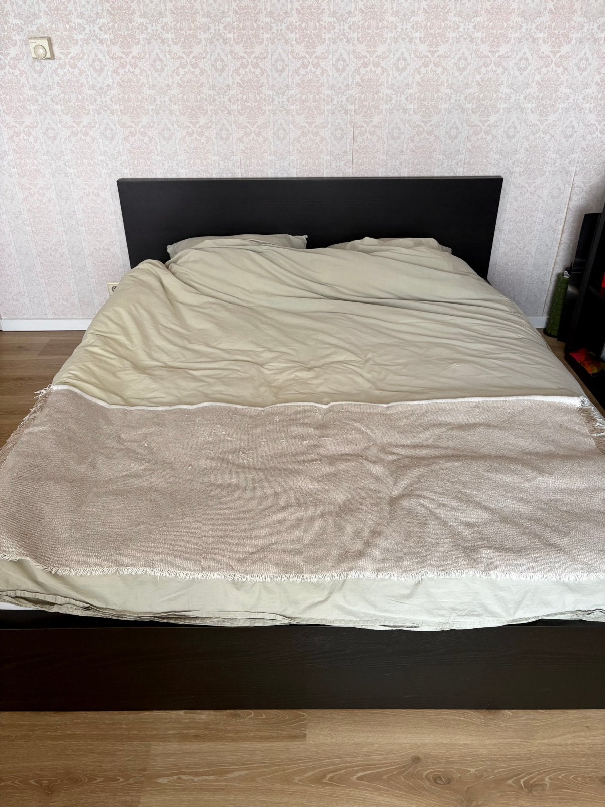 IKEA MALM Bed Frame - zwart 180 x 200, Ophalen, Zo goed als nieuw, Zwart