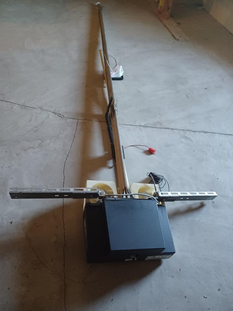 Motor voor garagepoort, Ophalen