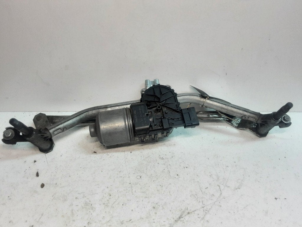 MOTEUR ESSUIE-GLACE AVANT Peugeot 207 / 207+ (WA / WC / WM), Kontakt-peugeot@peugeot.com, Utilisé, Peugeot Deutschland GmbH, Bahnhofsplatz
65423  Rüsselsheim, DE