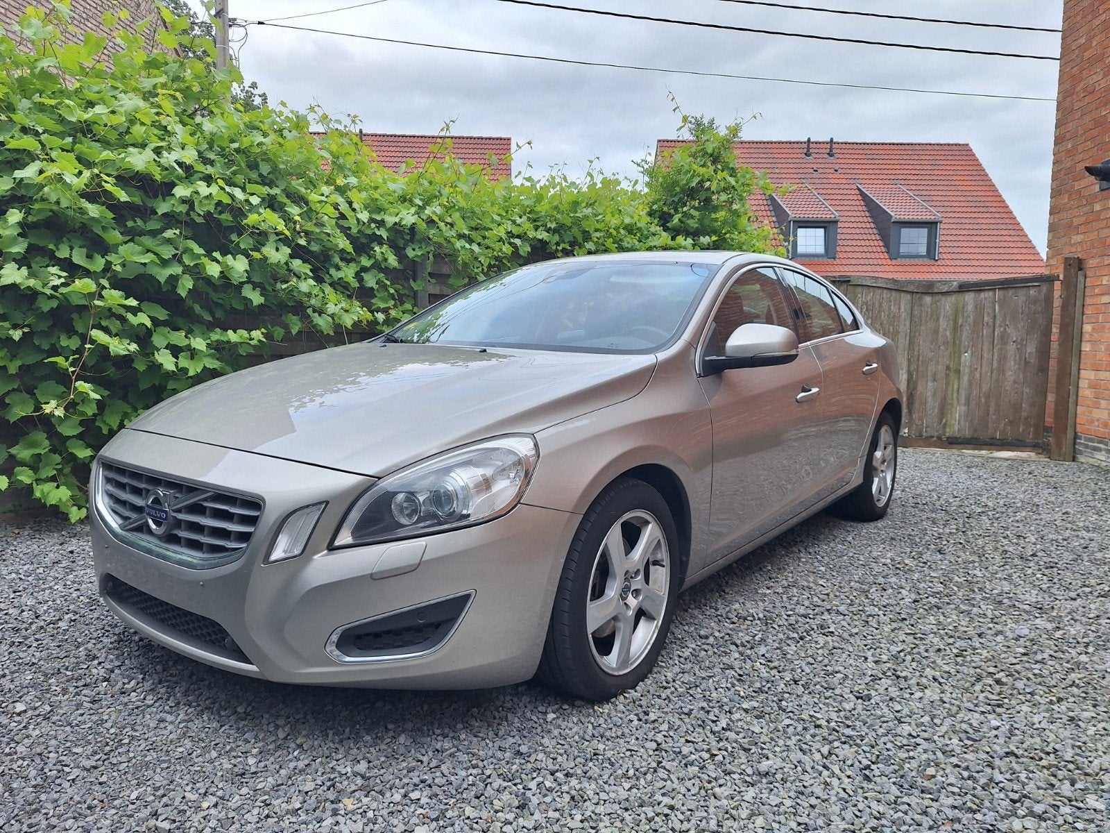 Volvo S60 2.0 Diesel 5 cylindres Summum, Autos, Cuir, Euro 5, Achat, 4 portes