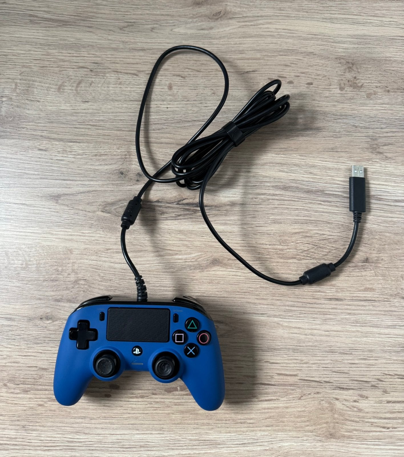 Nacon Compact Wired Controller, Ophalen of Verzenden, Zo goed als nieuw, Controller, PlayStation 4