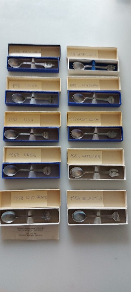 10 verzilverde souvenirlepeltjes EXPO 1958  originele doos, Verzamelen, Ophalen of Verzenden, Overige typen