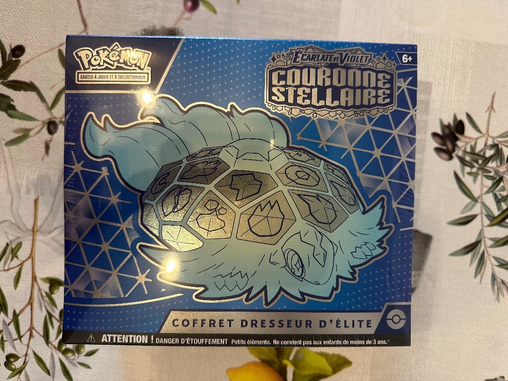 Pokémon - Couronne Stellaire (EV07) - Elite Trainer Box, Enlèvement ou Envoi, Neuf