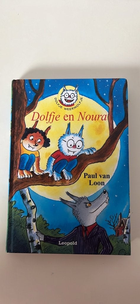Dolfje Weerwolfje Dolfje en Noura, Boeken, Ophalen, Zo goed als nieuw, Paul van Loon
