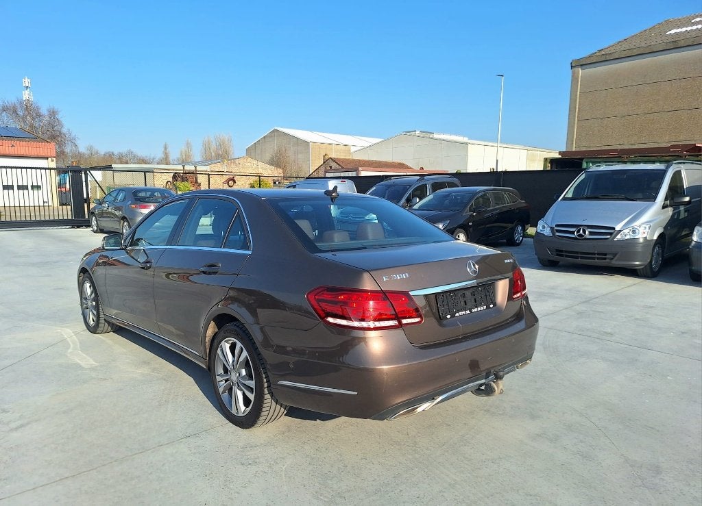 Mercedes e300CDI V6 | Automaat | Leder | Airco, Auto's, Automaat, Achterwielaandrijving, Euro 6, Bruin