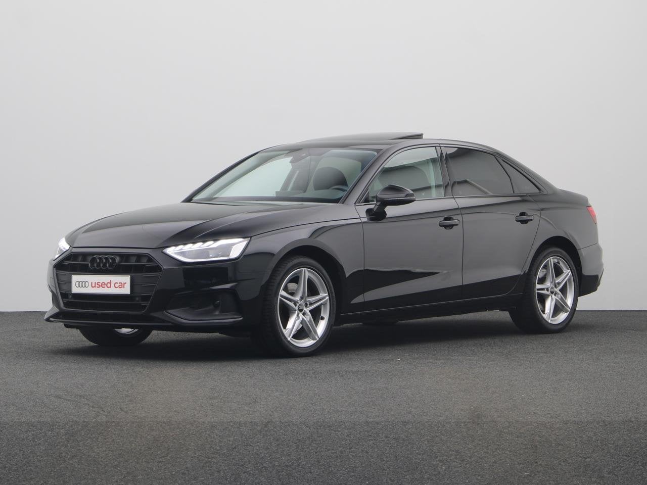 Audi A4 Dsl 30 TDI 136 PK S-TRONIC AUTOMAAT - PANO, Auto's, Automaat, LED dagrijverlichting, A4, Te koop