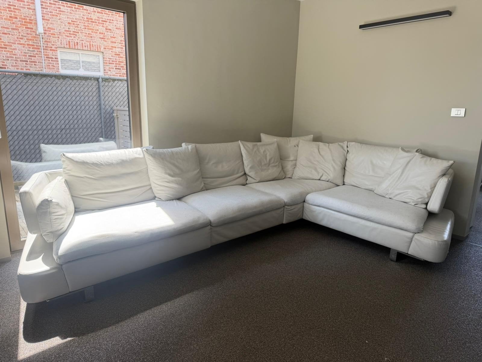 Hoeksalon Natuzzi, Ophalen