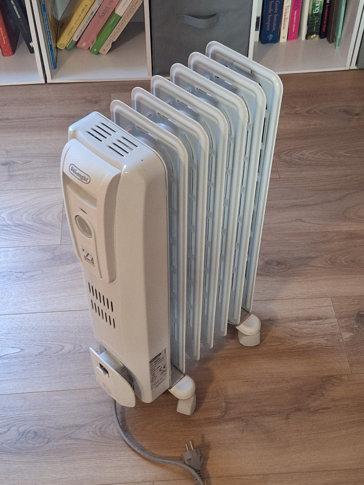 Elektrische Radiator 1500W, Ophalen, 30 tot 80 cm, Radiator, Minder dan 60 cm