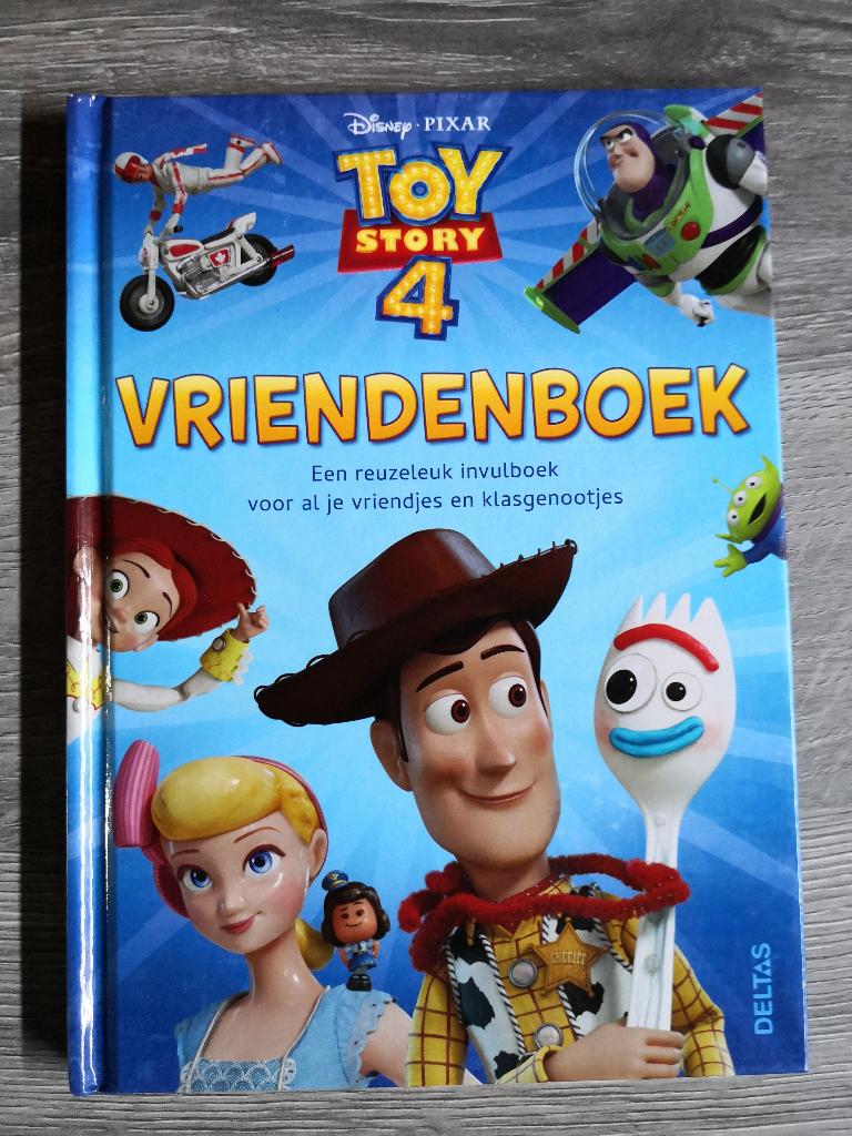 Toy Story 4 vriendenboek, Enlèvement