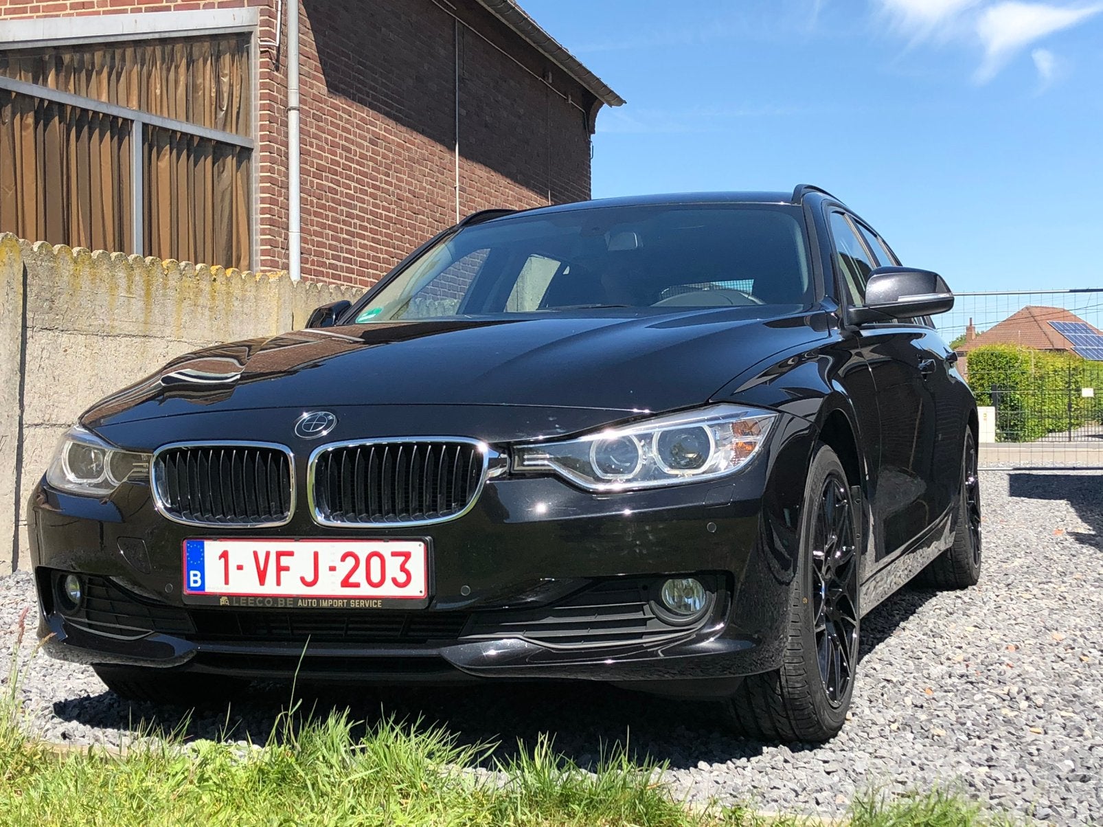 BMW 320d Touring Automaat uit 2015, Auto's, BMW, Automaat, 4 cilinders, Zwart, 5 deurs