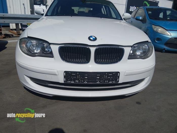 Pare-chocs avant d'un BMW 1-Serie (300), -, 3 mois de garantie, Utilisé, -