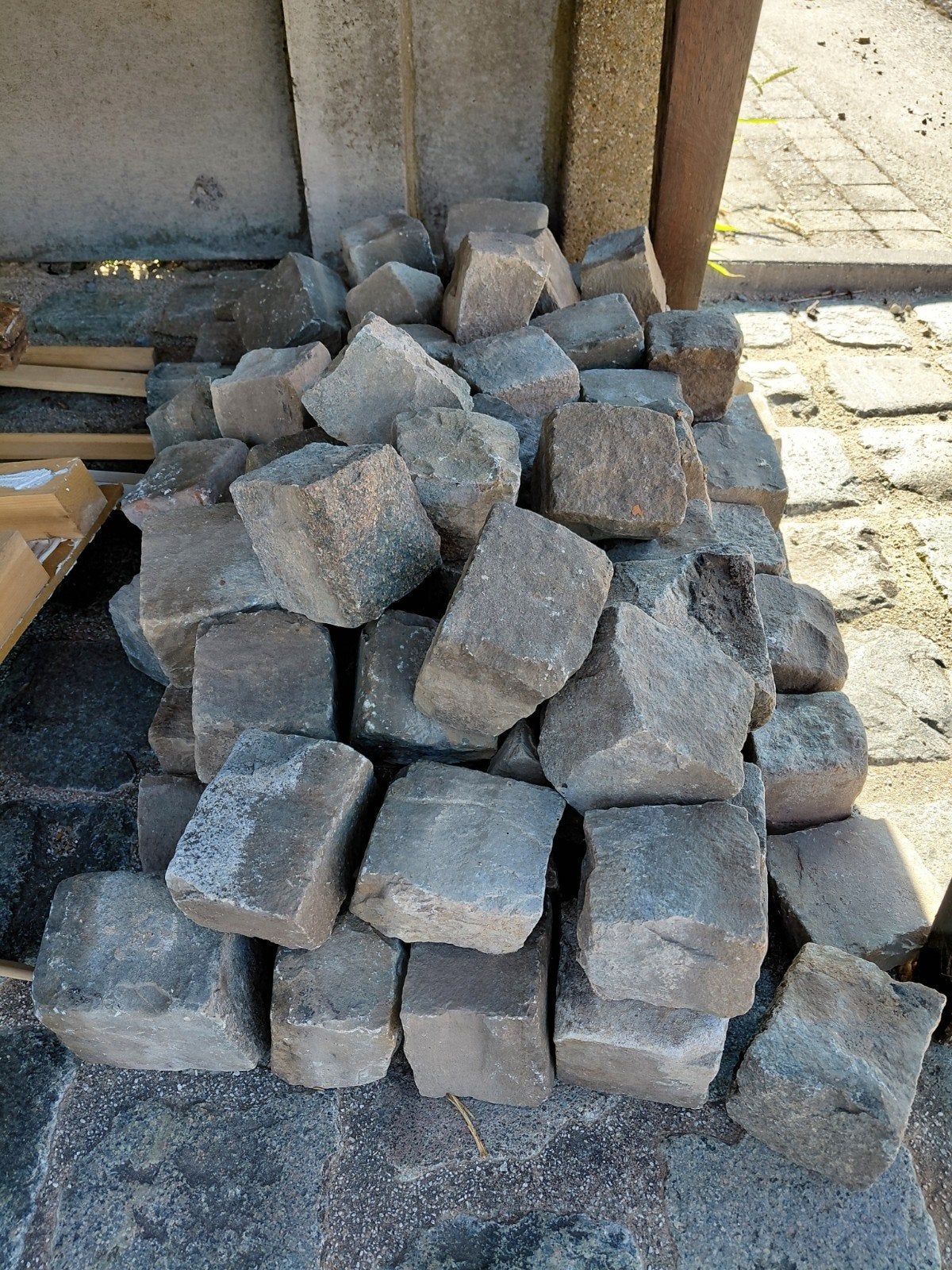 gratis kasseien, Enlèvement
