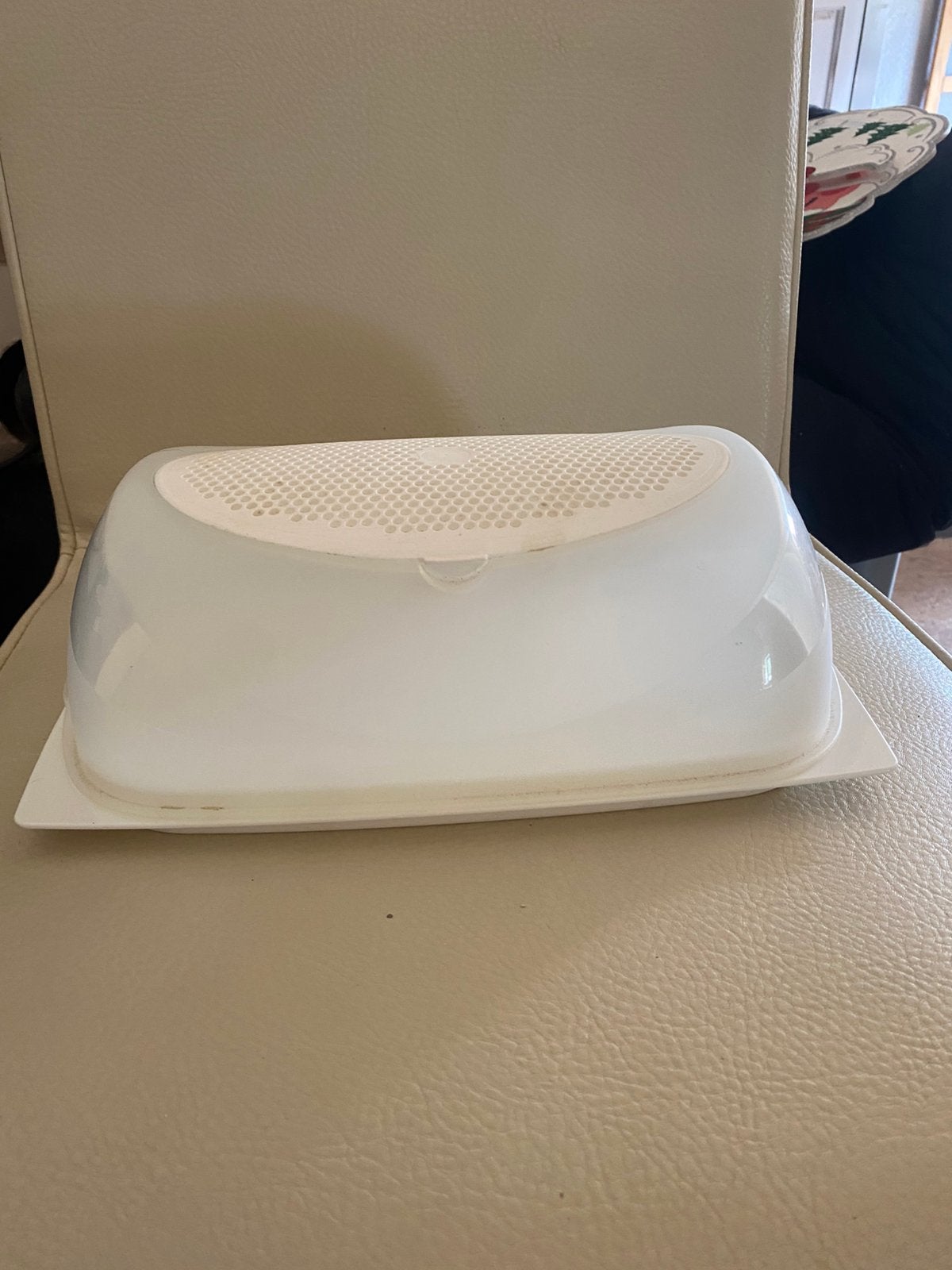 Cloche a fromage tuperwaere, Compatible lave-vaisselle, Comme neuf, Enlèvement, Boîte