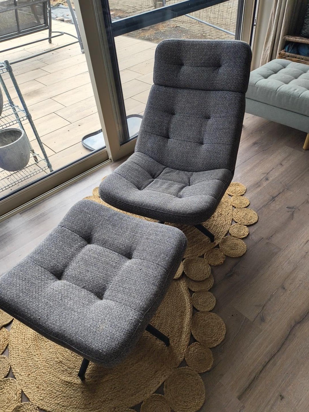 Draaifauteuil  ikea
IKEA HAVBERG draaifauteuil + voetenbank, Huis en Inrichting, Zetels | Zetels, Ophalen, Gebruikt, Eenpersoons