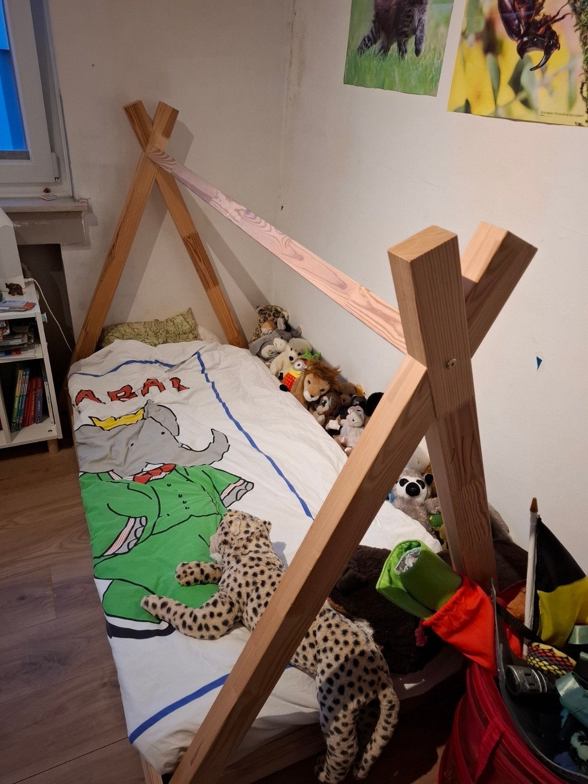 Lit Cabane type Tipi, Couleur Bois, 80160 cm, Enfants & Bébés, 70 à 85 cm, Sommier à lattes, Enlèvement, Utilisé