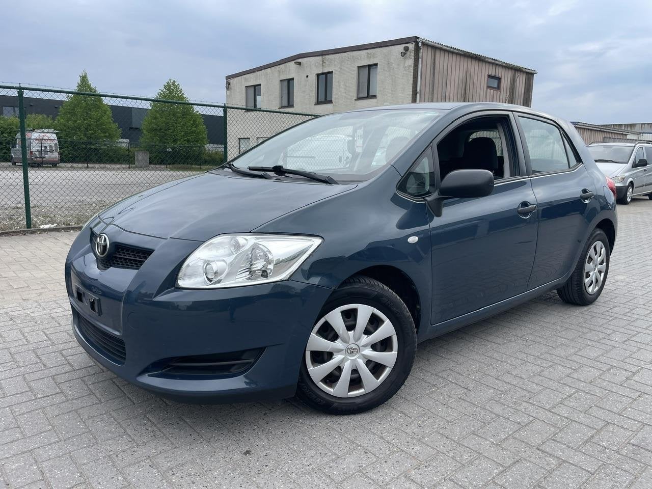 Toyota Auris 1.4 Benzine | Trekhaak | 5 deurs | 1 JAAR GARAN, Auto's, Voorwielaandrijving, Gebruikt, 4 cilinders, 5 deurs