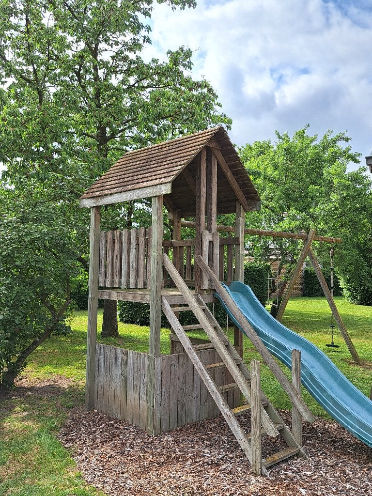 Houten speeltoestel voor in de tuin, Kinderen en Baby's, Speelgoed | Buiten | Speeltoestellen, Ophalen, Gebruikt, Schommel