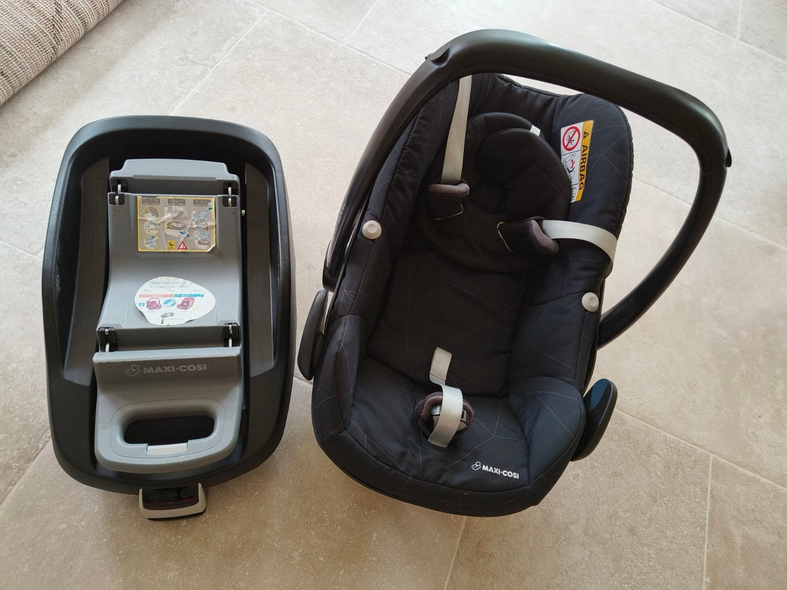 macicosi pebble + 2 familyfix basissen, Kinderen en Baby's, Autostoeltjes, Ophalen, Gebruikt, Maxi-Cosi, Isofix