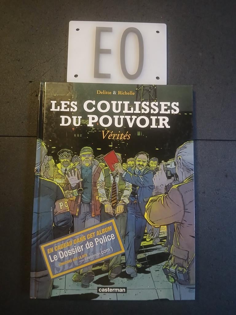 Bd les coulisses du pouvoir 4,EO, avec dossier de police, Boeken, Stripverhalen, Ophalen of Verzenden