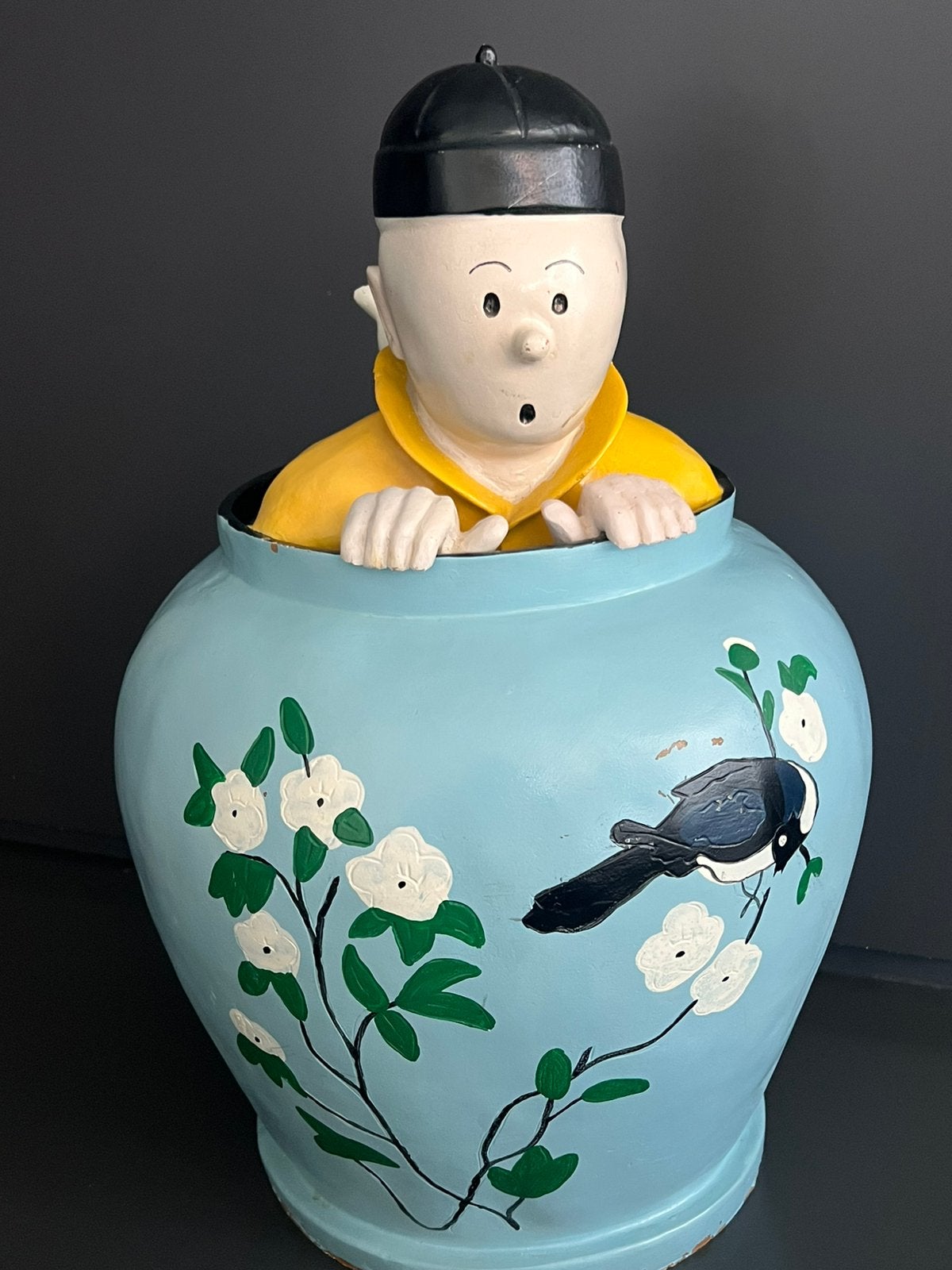 Kuifje/Tintin en Bobbie/Milou ‘De blauwe Lotus’ vaas, Ophalen, Kuifje