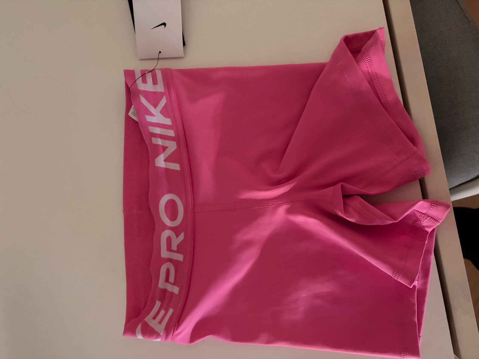 Nike pro shortje roze, Kleding | Dames, Sportkleding, Ophalen, Nieuw, Maat 34 (XS) of kleiner, Hardlopen of Fietsen