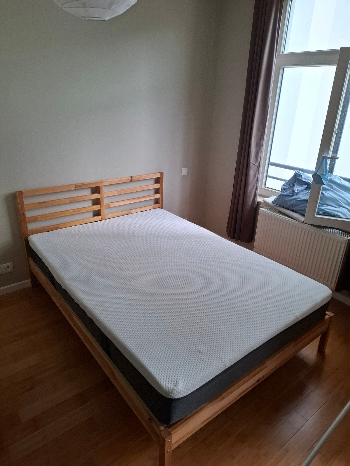 Lit IKEA TARVA + Sommier LEIRSUND + Matelas Emma 140x200, Enlèvement, Bois, 200 cm