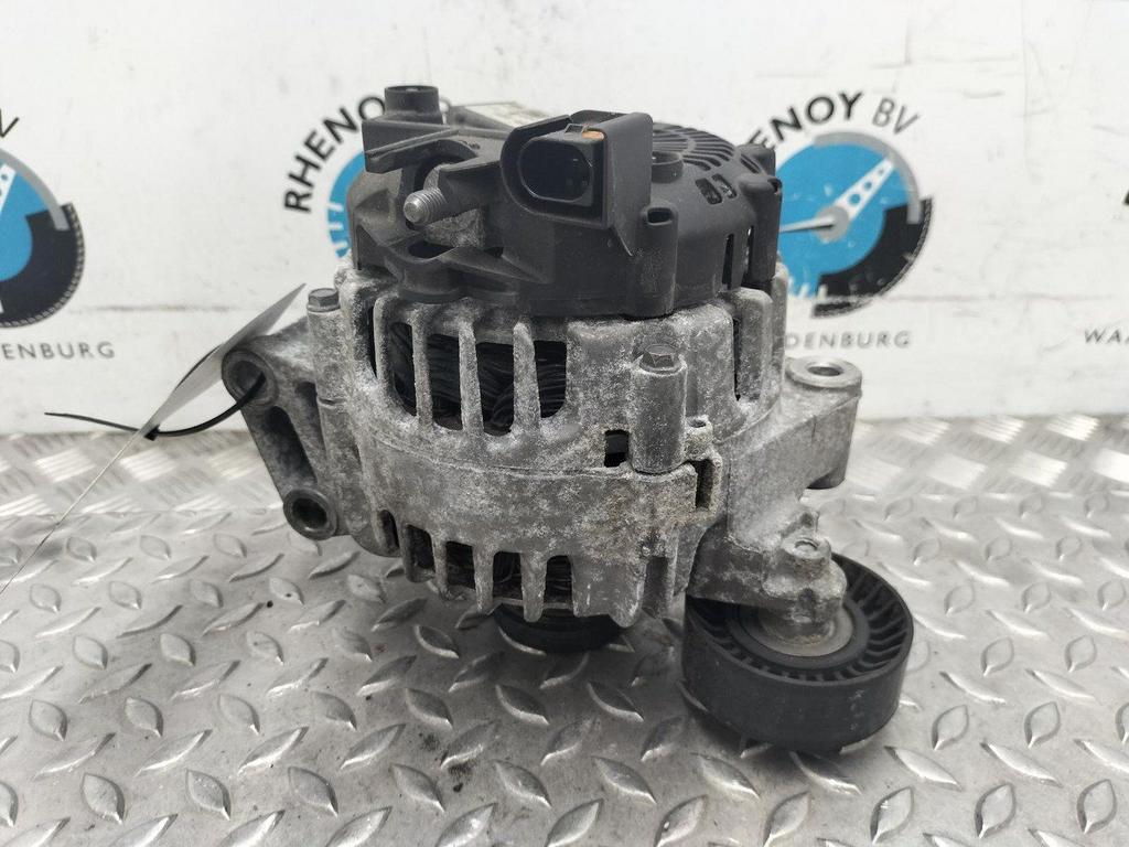 VOLVO V40 DYNAMO 2016, Ophalen of Verzenden, Gebruikt, Stiba lid