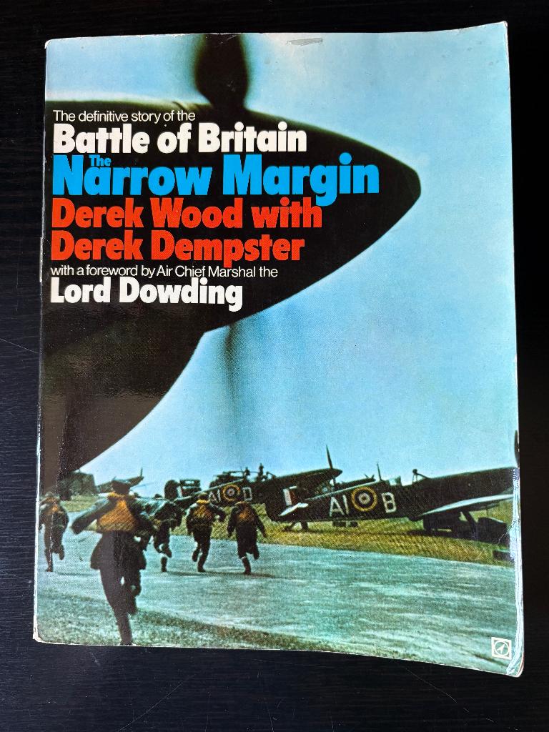 Battle of Britain The Narrow Margin, Diverse auteurs, Ophalen of Verzenden, Luchtmacht, Tweede Wereldoorlog