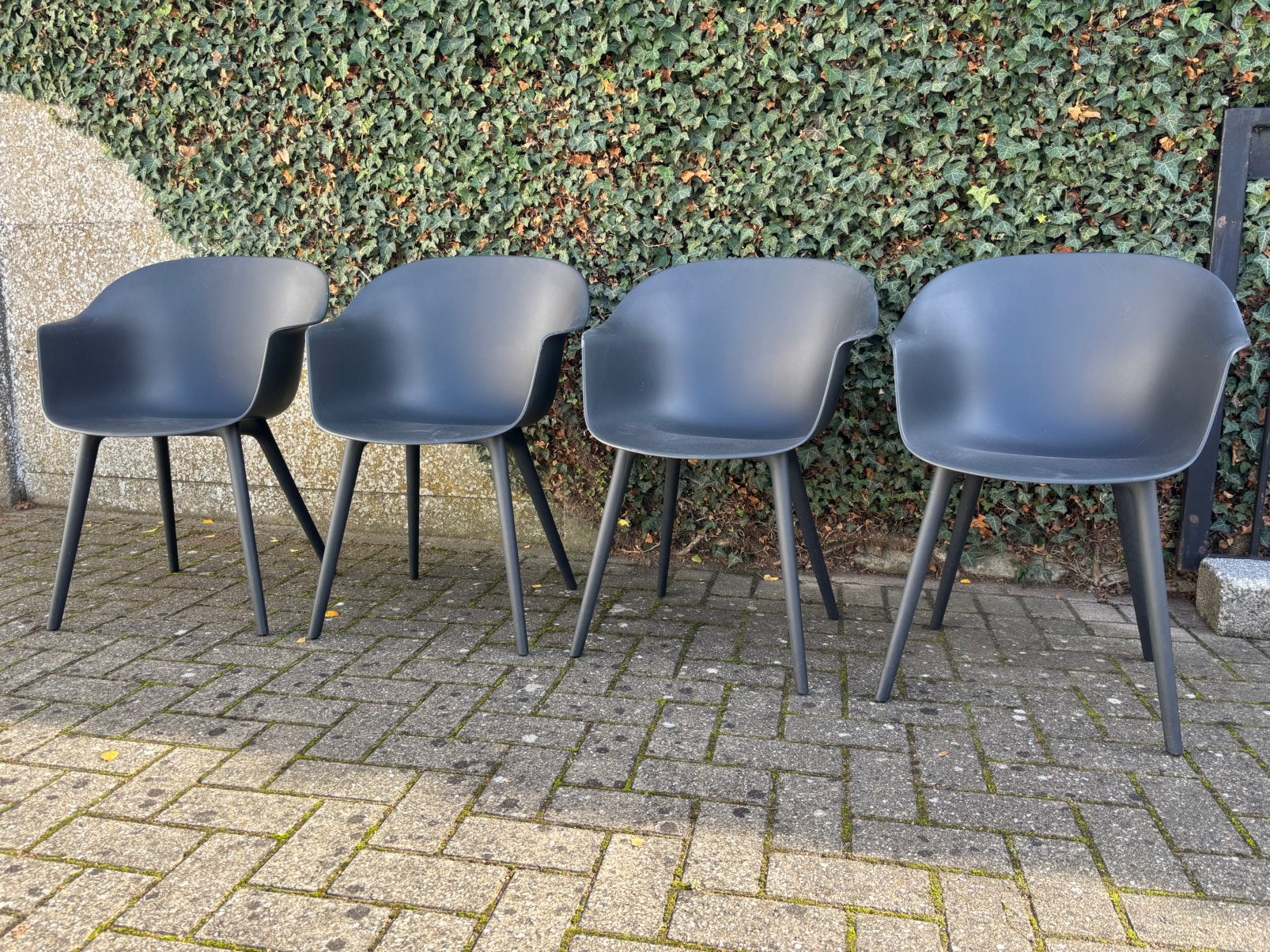 🖤 Design stoelen Gubi 🖤, Huis en Inrichting, Ophalen, Gebruikt