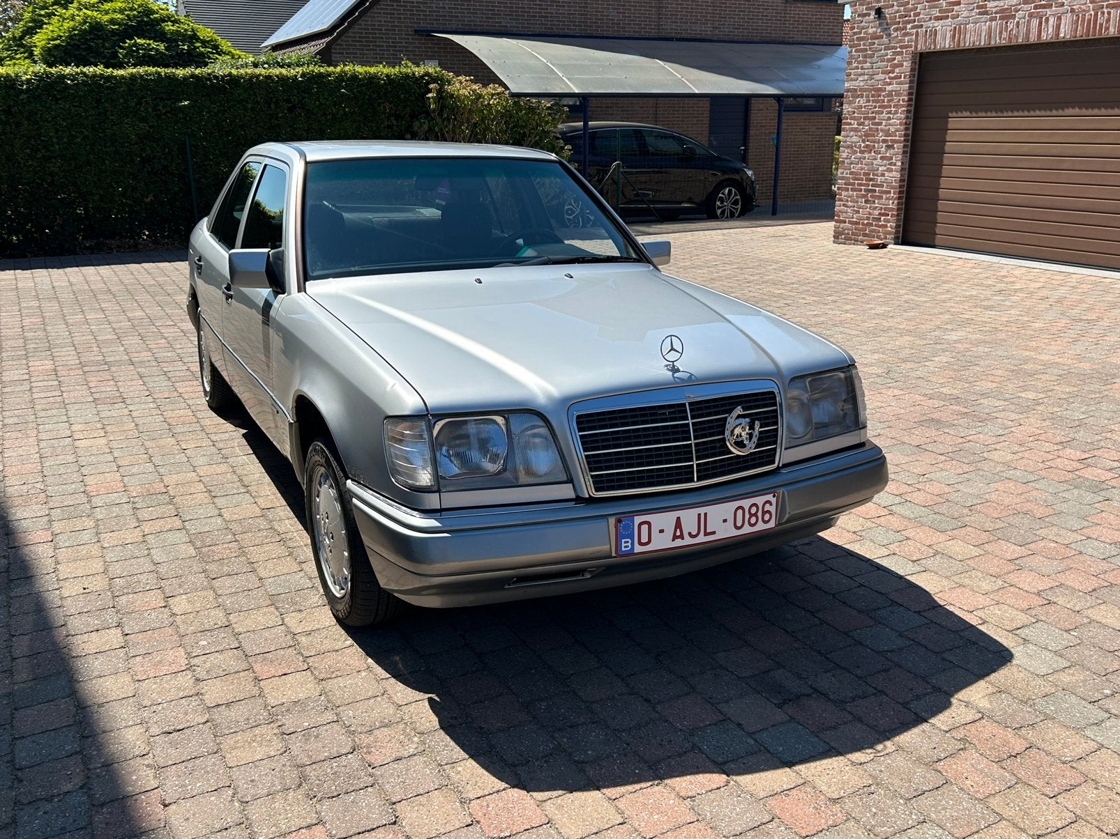 Mercedes E200d w124 OLDTIMER, Auto's, 4 deurs, Zwart, 4 cilinders, Particulier