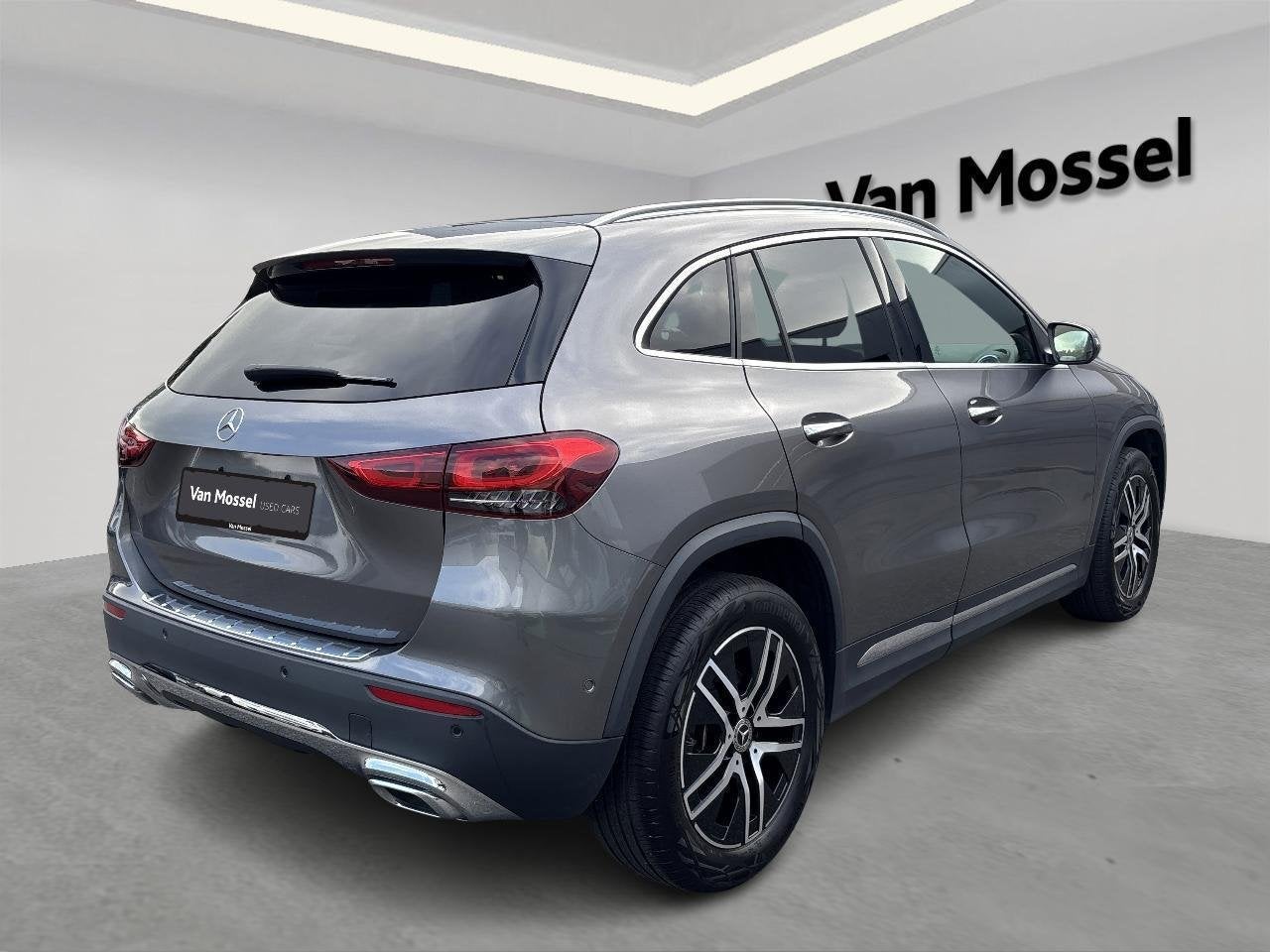 Mercedes-Benz GLA GLA 180 Business Solution, Auto's, Stof, Gebruikt, Zwart, 4 cilinders