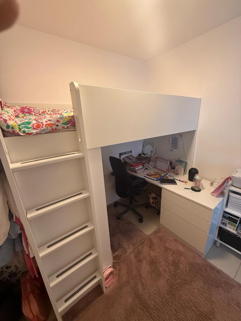 IKEA Smastad bed in perfecte staat, Kinderen en Baby's, Ophalen, Zo goed als nieuw, Hoogslaper