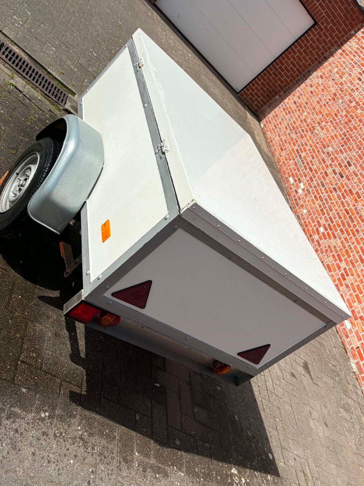 Aanhangwagen met wielslot, Ophalen