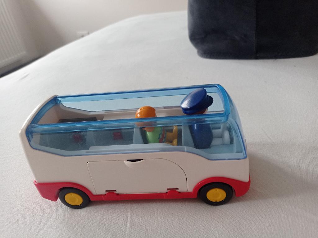 Playmobil junior autocar, Enlèvement