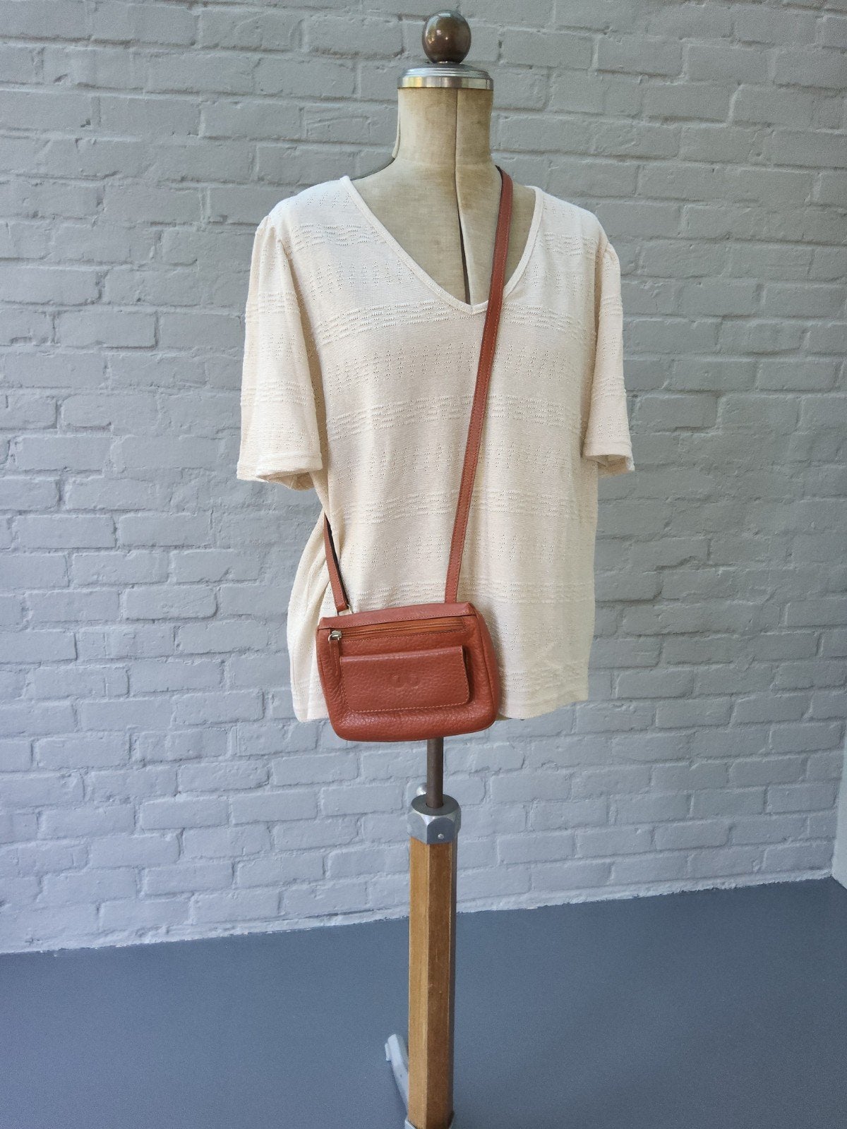 Sac à main en cuir Scada, Bijoux, Sacs & Beauté, Sacs | Sacs à dos, Utilisé, Autres marques, Enlèvement ou Envoi