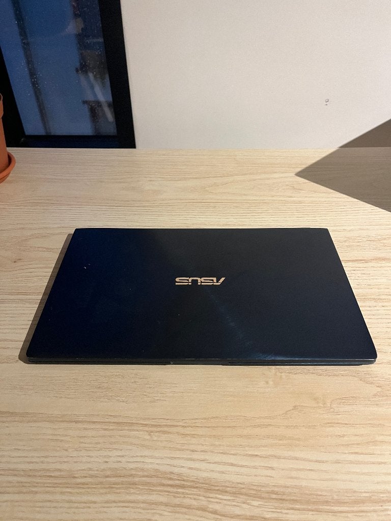 Laptop Asus (voor onderdelen) + lader, Computers en Software, Ophalen, Niet werkend