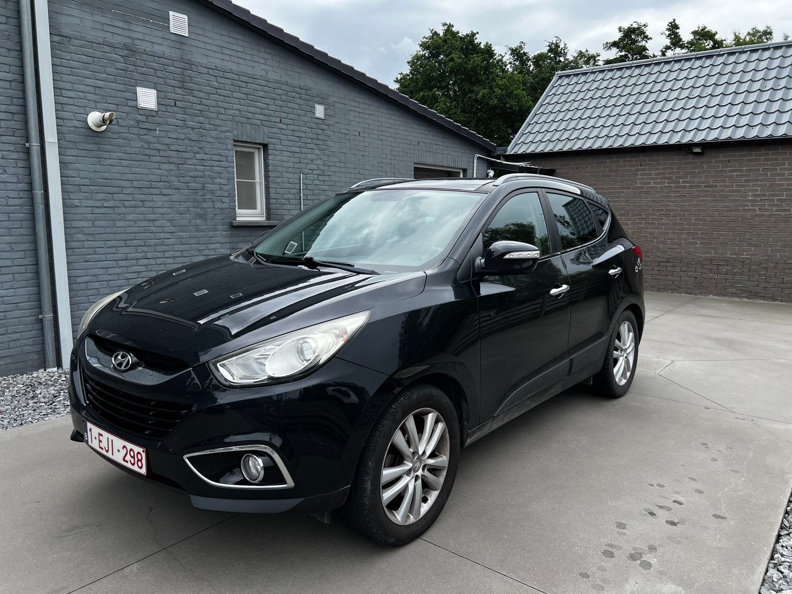 Hyundai IX35 2.0 CRDI zwart leder manueel 6 vitesse 4x4, Auto's, Hyundai, 100 kW, Euro 5, 1995 cc, Zwart