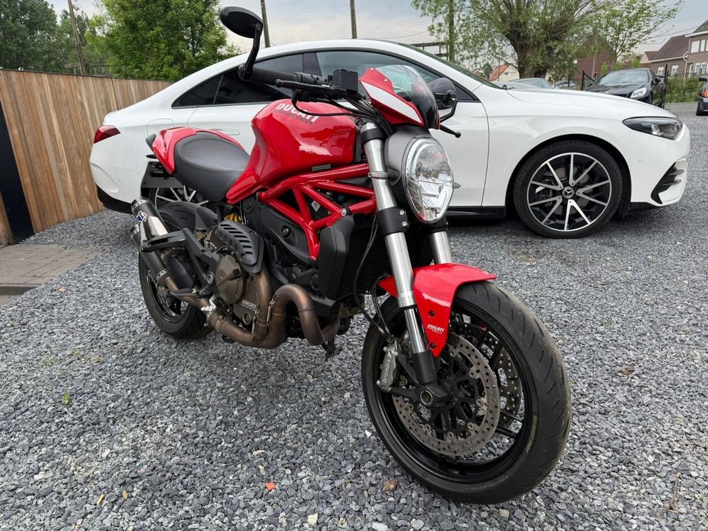 Ducati 821 Monster 1ste eigenaar 35kw A2 RIJBEWIJS, Motoren, Bedrijf, Sportuitlaat, Minimaal motorrijbewijs A2, 12 t/m 35 kW
