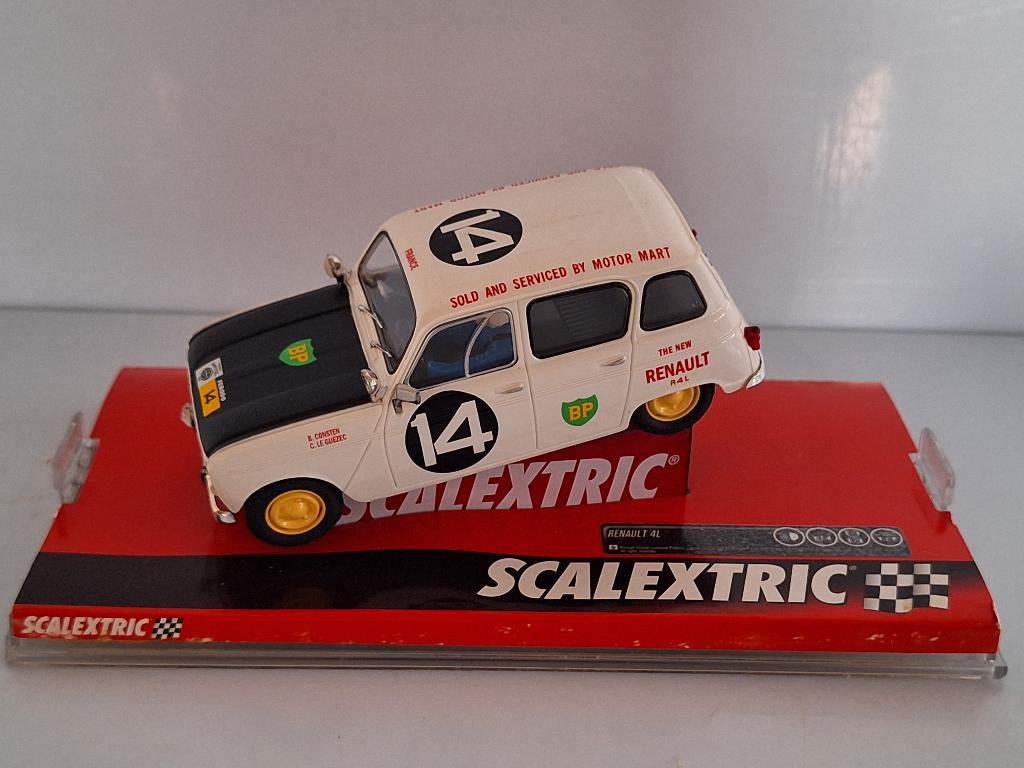 Scalextric renault 4L East African A10192S300, Overige merken, Racebaan, Nieuw, Ophalen of Verzenden