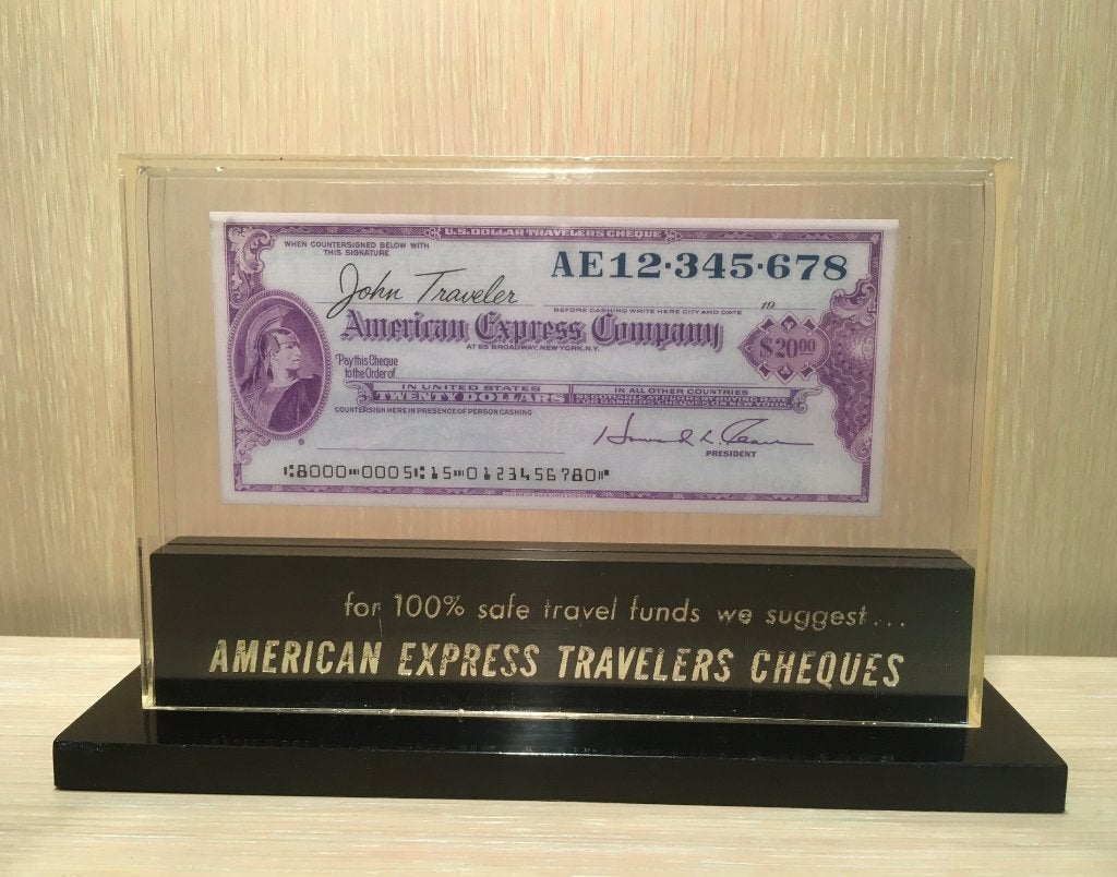 Vintage Amex display reischeque jaren 60 (specimen), Verzamelen, Ophalen of Verzenden, Gebruikt, Reclamebord