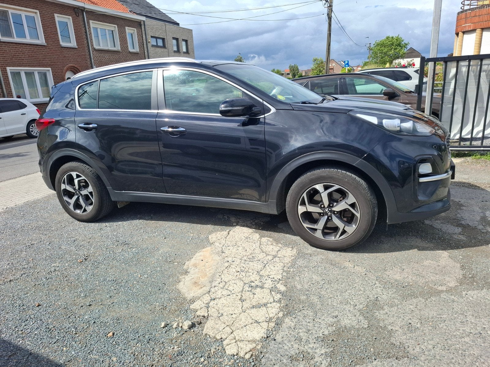 KIA SPORTAGE 1.6 DIESEL AUTOMATIQUE FULL OPTIONS, Euro 6, Entreprise, Carnet d'entretien, 5 portes